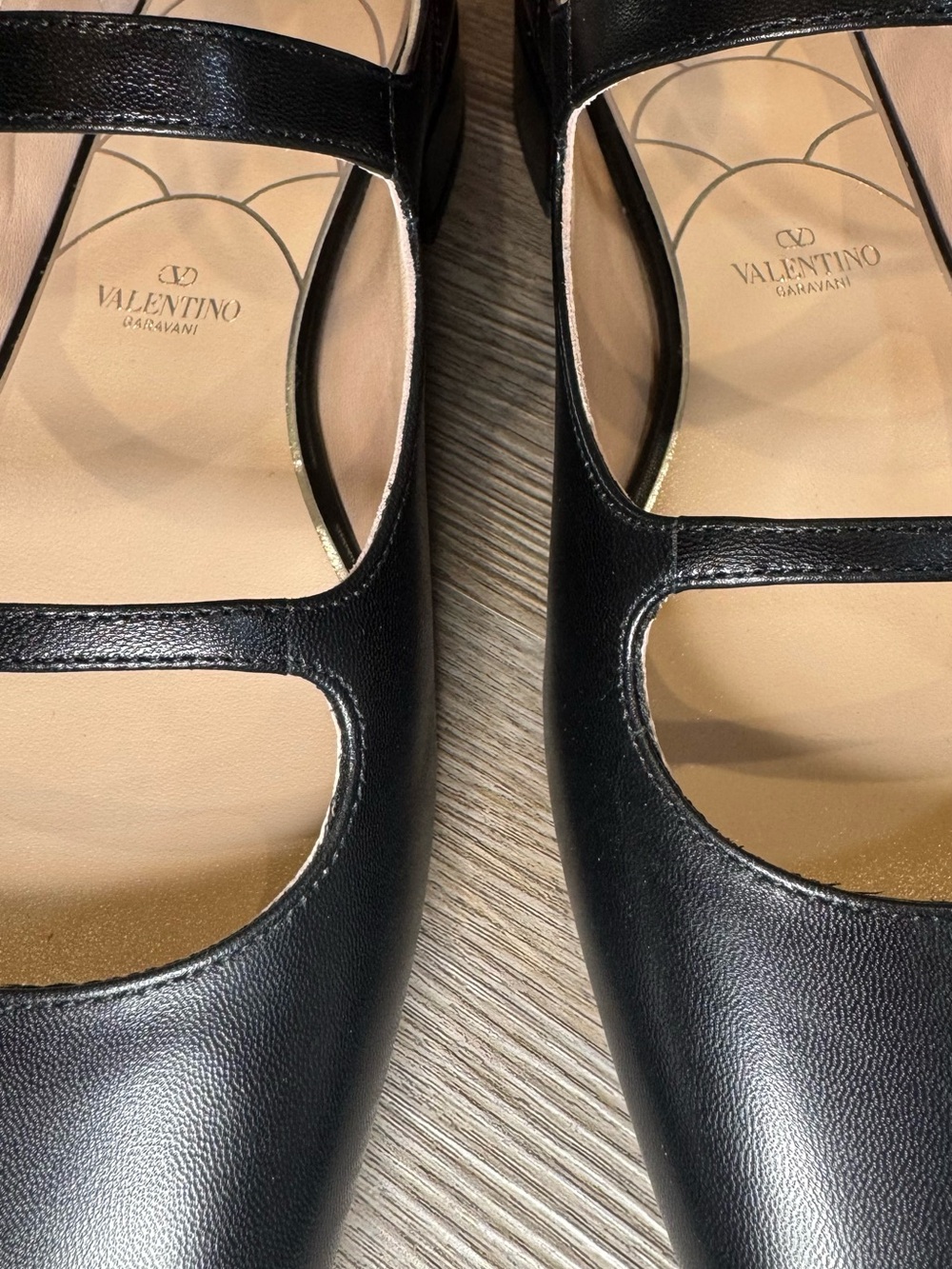 Valentino Garavani Preshoes Jewel Button Logo Ballerina Gladiator Zip Flats - Picture 6 of 16